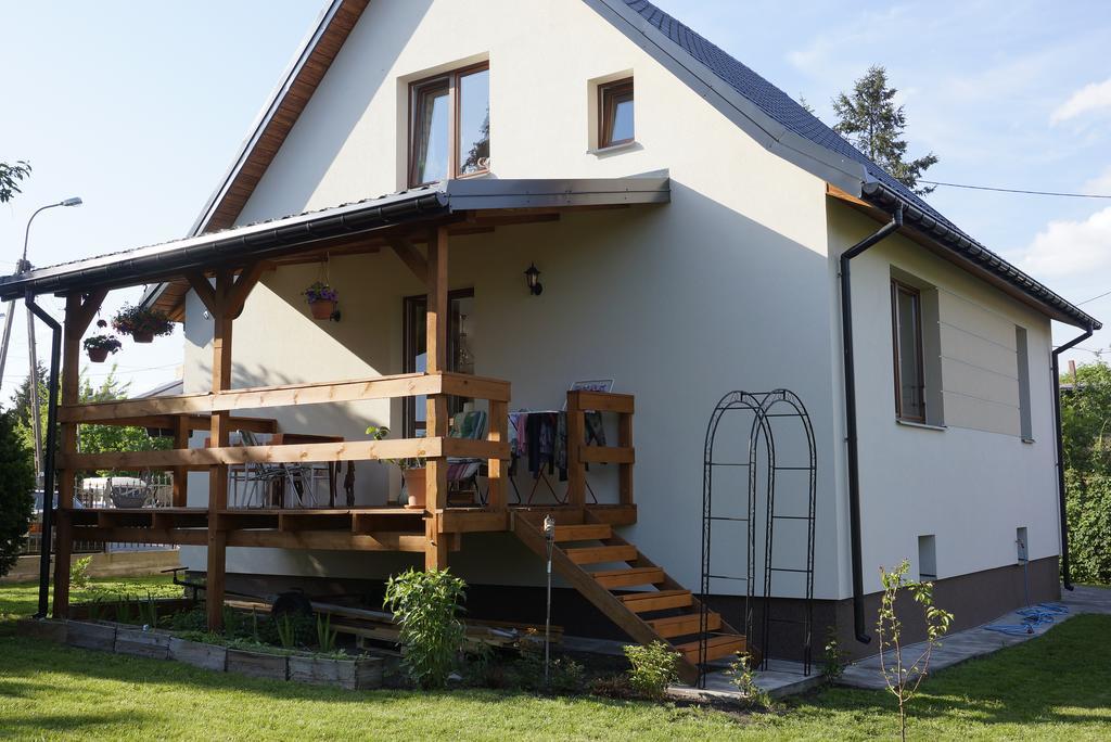Pokoje I Domki Nad Kanalem Bystrym Augustów Esterno foto
